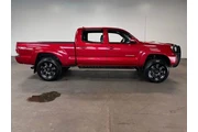 $32926 : Toyota Tacoma 2015 4x4 V6 4d thumbnail