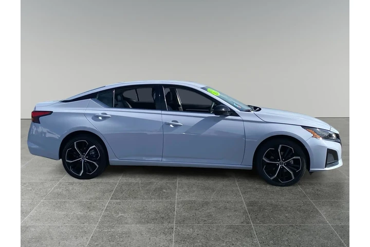 $31697 : Nissan Altima 2024 AWD 2.5 S image 6