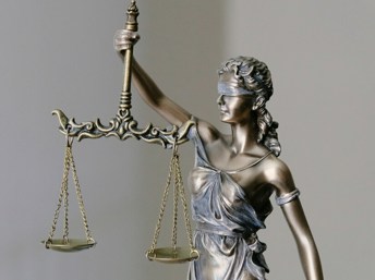 Escultura de la imagen de la justicia