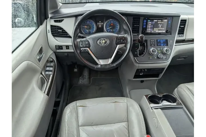$17175 : Toyota Sienna 2017 XLE 7-Pas image 8