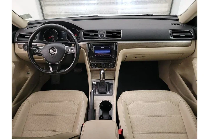 $12998 : Volkswagen Passat 2017 1.8T image 9