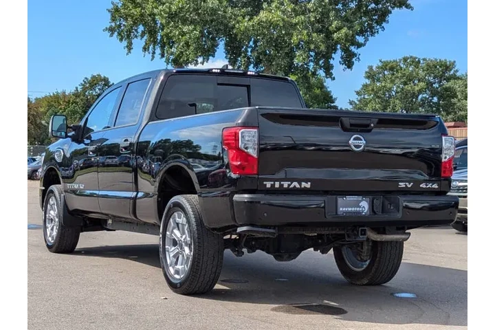 $32974 : 2024 Titan XD SV image 7