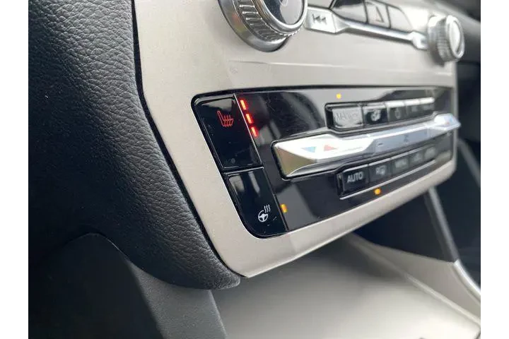 $34995 : Ford Explorer 2023 AWD XLT 4 image 8