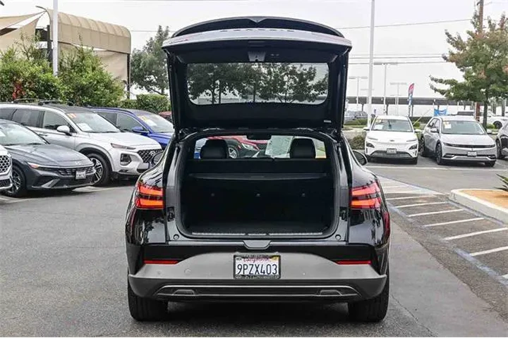 $33500 : Genesis GV60 2024 Standard 4 image 7