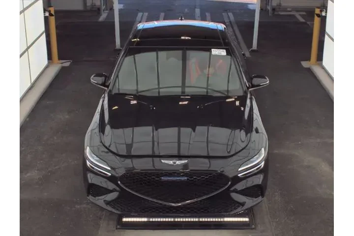 $30990 : Genesis G70 2023 2.0T 4dr Se image 2