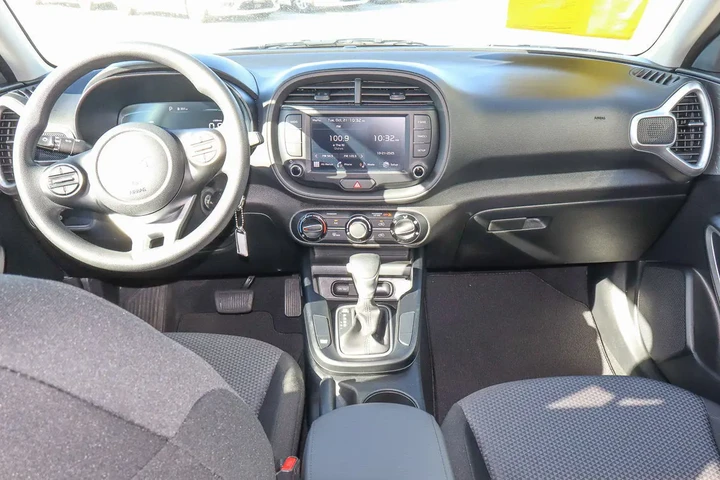 $17188 : 2024 Soul LX image 10