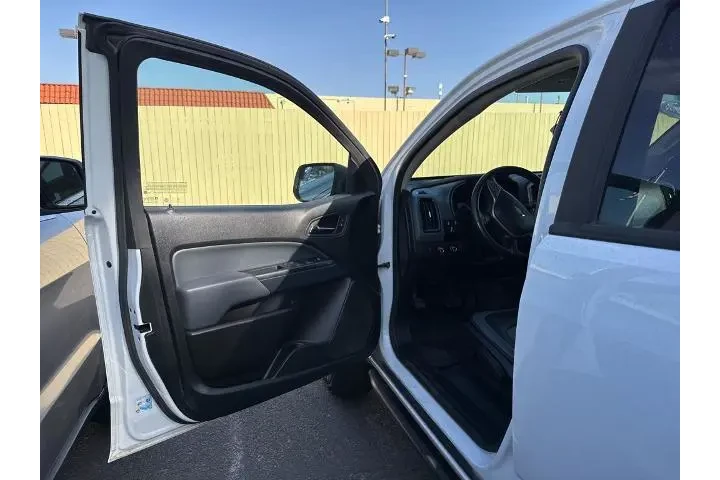 $27960 : Chevrolet Colorado 2020 4x4 image 6