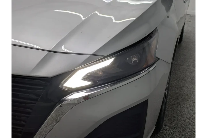 $21897 : Nissan Altima 2024 2.5 SV 4d image 9