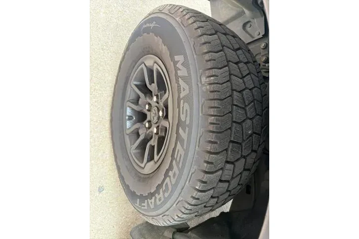 $22475 : Ram 1500 2017 4x4 Rebel 4dr image 2