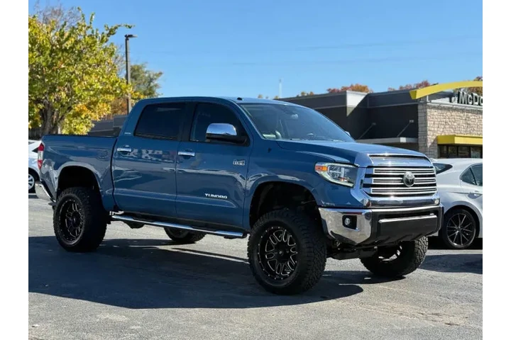 $27995 : 2019 Tundra Limited image 5