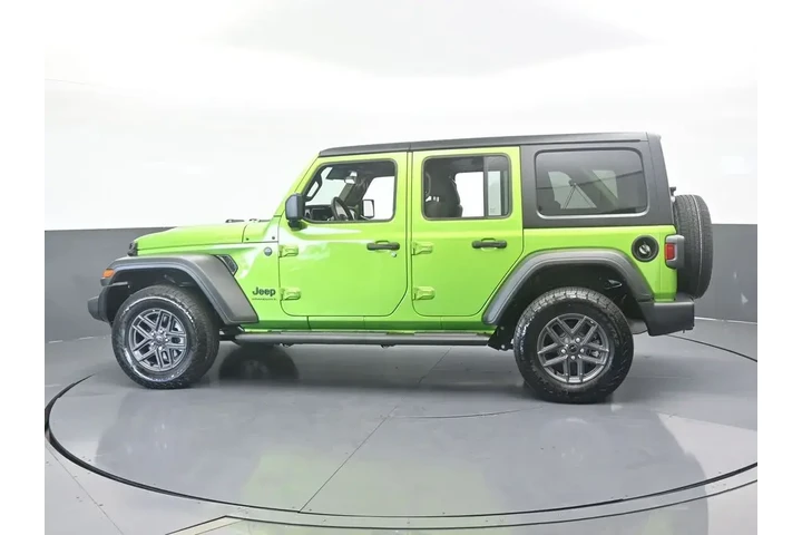 $37000 : Jeep Wrangler 2025 4x4 Sport image 3