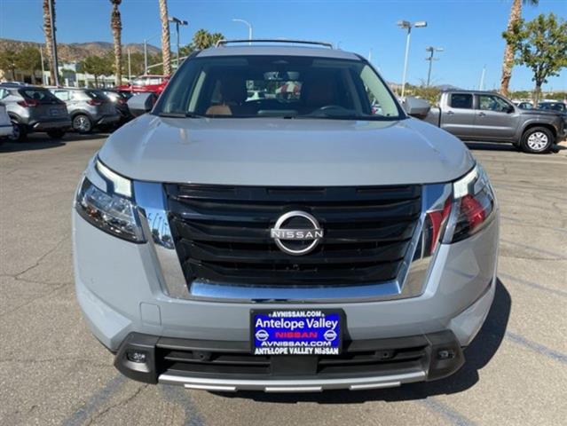 $42102 : 2023 Nissan Pathfinder image 2