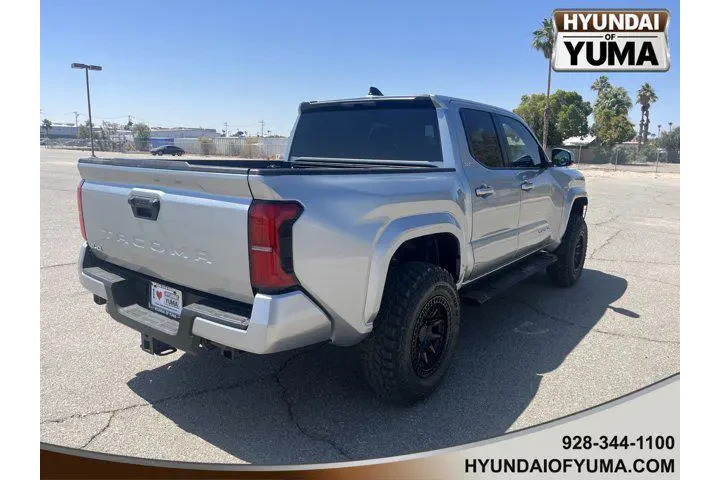 $37998 : Toyota Tacoma 2024 4x4 SR5 4 image 3