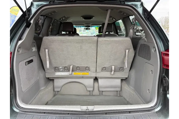 $4995 : 2004 Sienna XLE 7 Passenger image 10