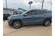 $23988 : GMC Terrain 2024 SLT 4dr SUV thumbnail