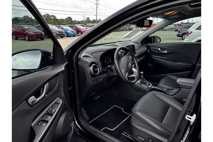 $12850 : 2020 Kona Limited image 9