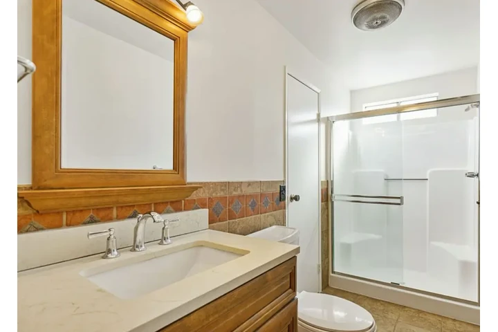 $2500 : 3 bedroom house in Lynwood image 10