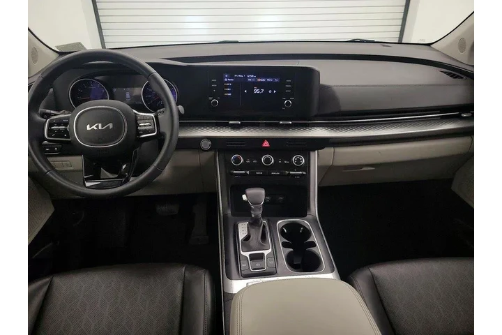$31998 : Kia Carnival 2024 LX 4dr Min image 9