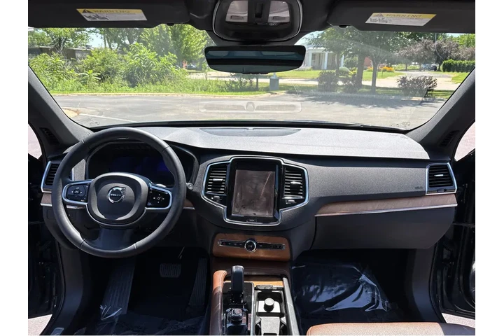 $48989 : 2023 XC90 Recharge Plug-In Hy image 3