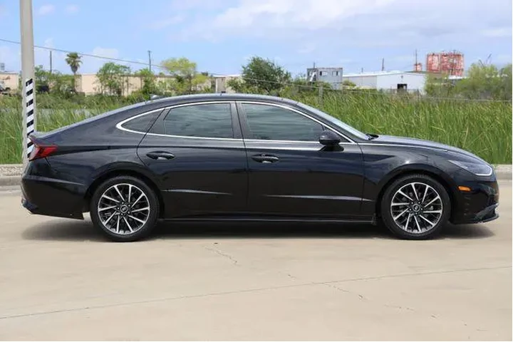 $19647 : Hyundai SONATA 2021 Limited image 4