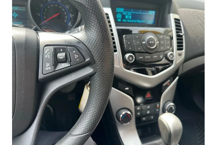 $5995 : 2015 CHEVROLET CRUZE image 2