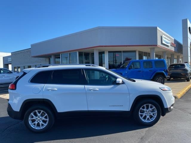 $11319 : Pre-Owned 2014 Cherokee Latit image 4