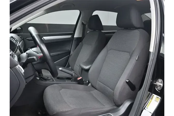 $7995 : Volkswagen Passat 2016 1.8T image 9