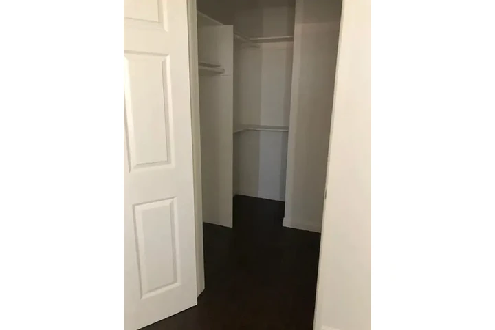 $2500 : Nice 2 bedroom Apartment image 2