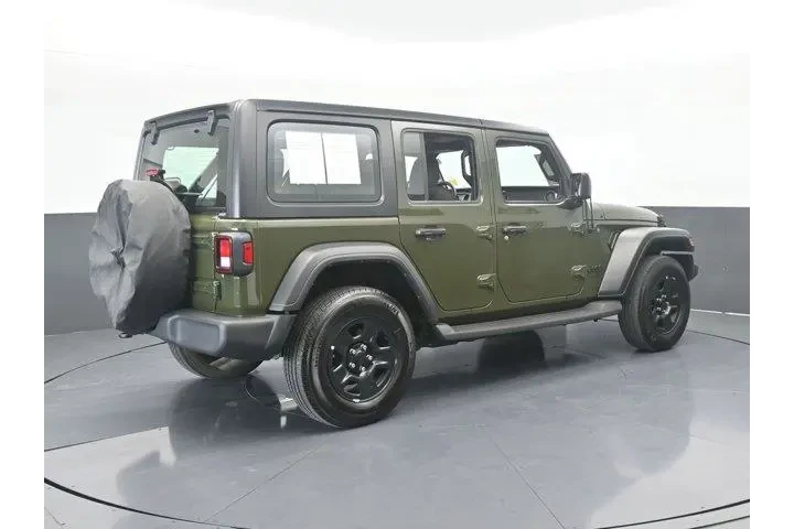 $26990 : Jeep Wrangler Unlimited 2022 image 6
