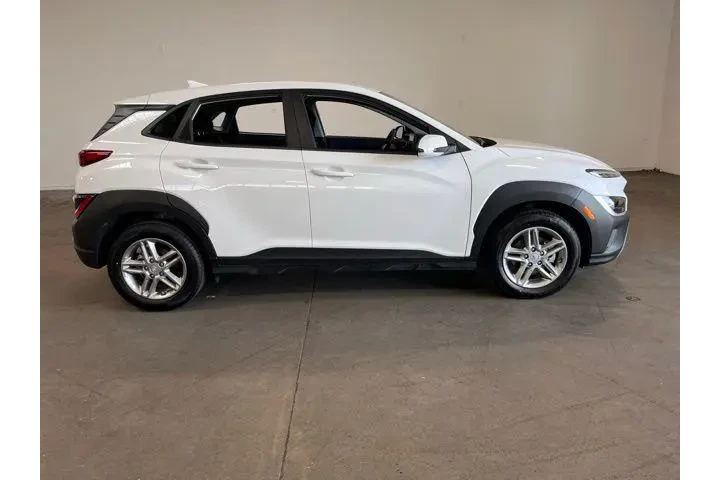$18994 : Hyundai KONA 2023 SE 4dr Cro image 2