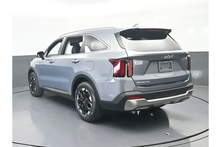 $27991 : Kia Sorento 2025 S 4dr SUV image 4