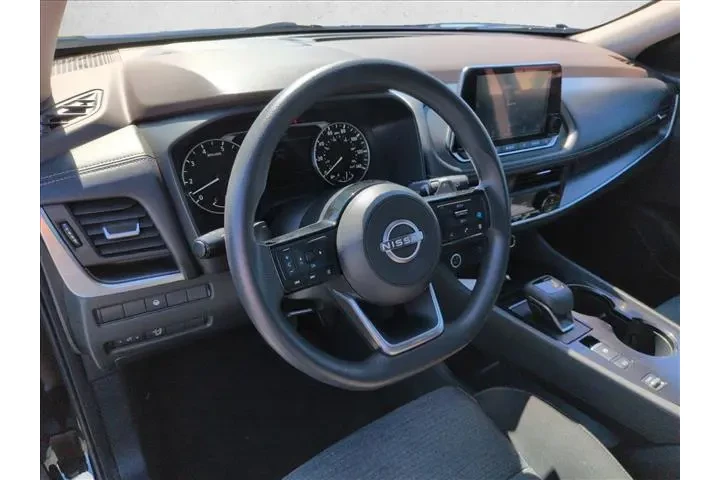 $16622 : Nissan Rogue 2023 SV 4dr Cro image 10