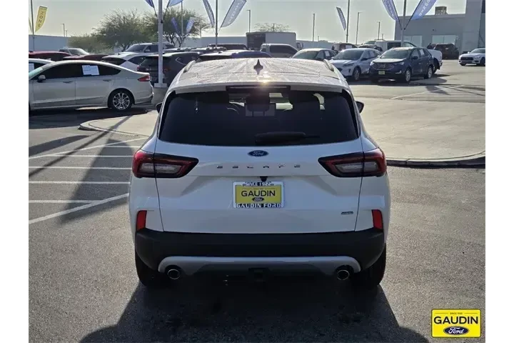 $33177 : Ford Escape Plug-In Hybrid 2 image 6