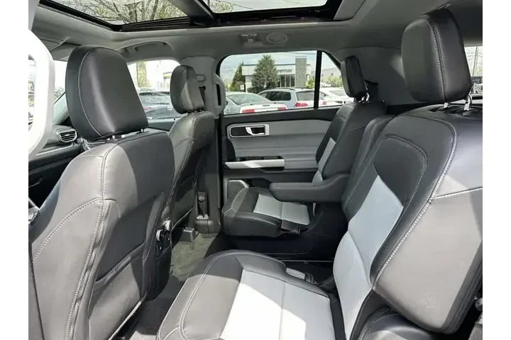 $28995 : Ford Explorer 2023 AWD XLT 4 image 10