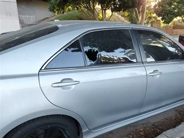 $100 : BEST AUTO GLASS / WINDOWS image 4