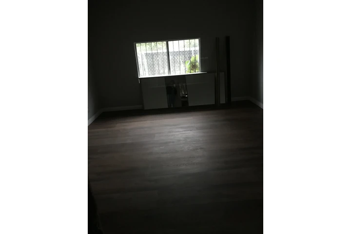 $700 : Se renta cuarto en Norwalk image 1