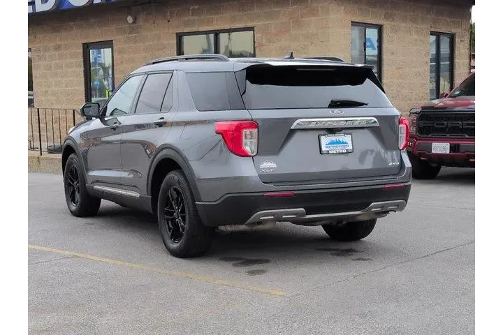 $25997 : Ford Explorer 2022 AWD XLT 4 image 5
