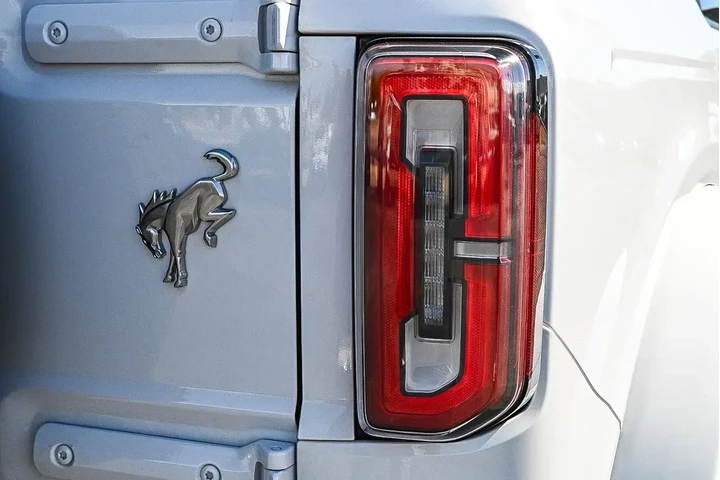 Ford Bronco 2022 4x4 Badland image 9