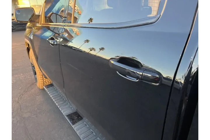 $30991 : GMC Sierra 1500 2018 4x4 SLT image 8