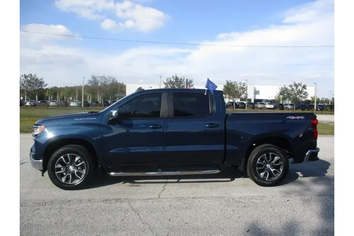 $31995 : Chevrolet Silverado 1500 202 image 4