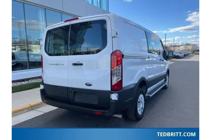$32000 : Ford Transit 2024 250 3dr SW image 8