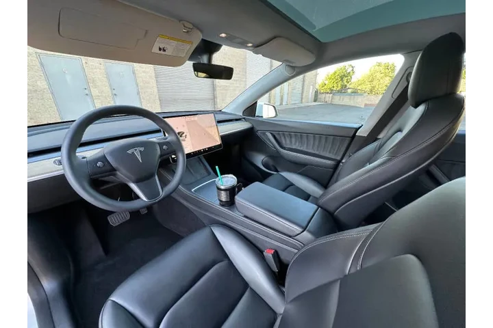 $28500 : 2021 Model Y Long Range image 8