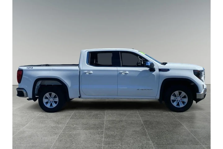 $39314 : GMC Sierra 1500 2023 4x4 SLE image 6