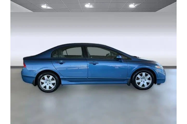 $13898 : Honda Civic 2009 LX 4dr Seda image 7