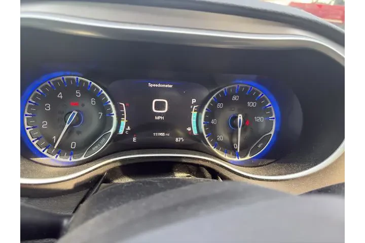 $16250 : Chrysler Pacifica 2018 Limit image 6