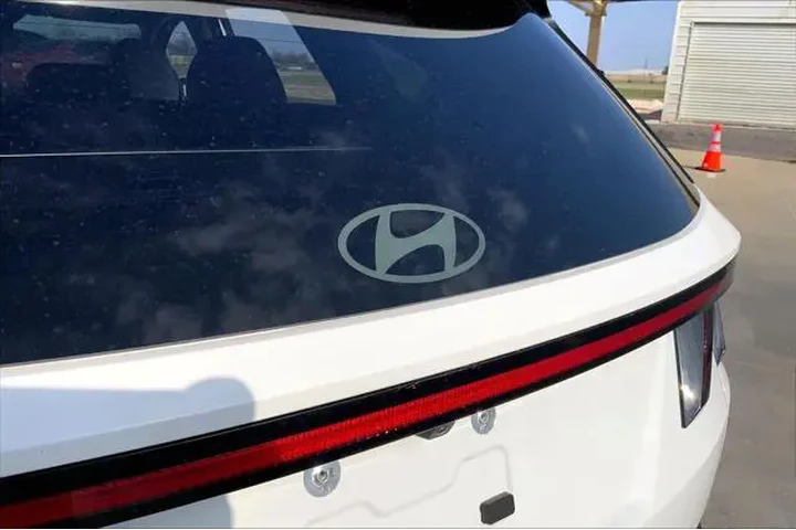 $33285 : Hyundai TUCSON 2025 Limited image 10