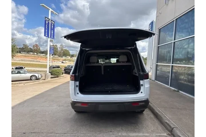 $38988 : Jeep Wagoneer 2022 4x2 Serie image 6