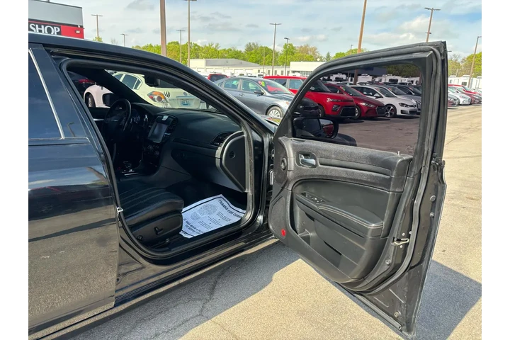 $8980 : 2014 300 4dr Sdn 300S AWD image 8