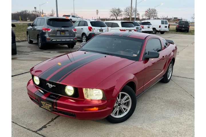 $6999 : 2005 Mustang V6 Deluxe Coupe image 7