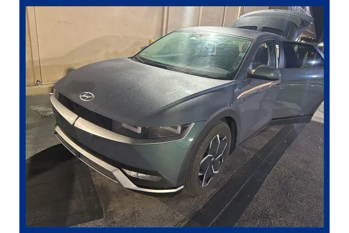 $26939 : Hyundai IONIQ 5 2024 SE 4dr image 2